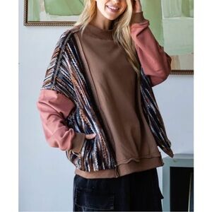 Oli & Hali Mixed Fabric Pullover Sweater Top in Mocha